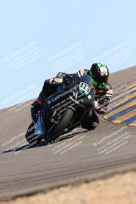 media/Feb-12-2022-SoCal Trackdays (Sat) [[3b21b94a56]]/Turn 12 (140pm)/